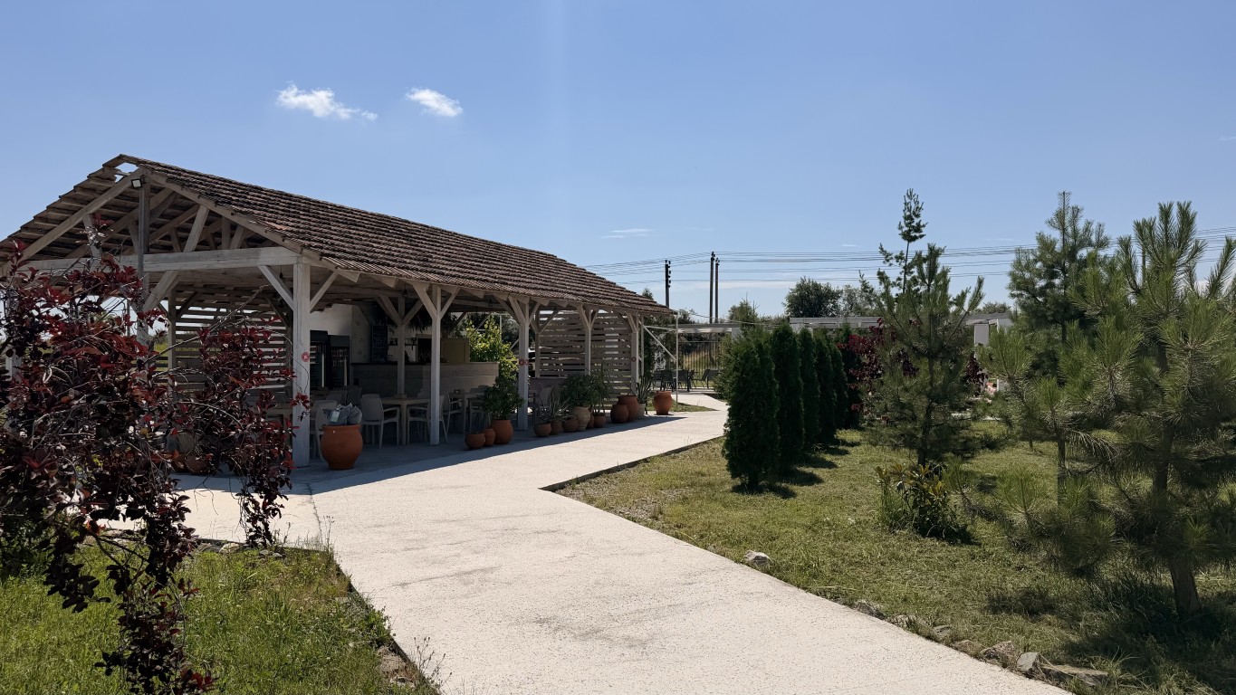 Большой бассейн River Park